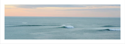 Session sunset &amp; poncho : les essentiels post-surf 🌅